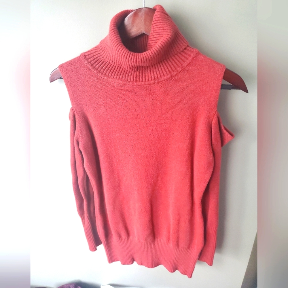 Turtle neck sweater